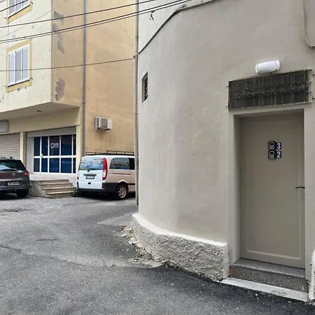Temali 3 - City Centre Apartment Shkoder
